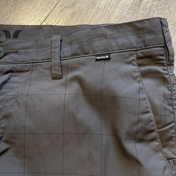 Hurley with Nike drifit size 38 hybrid shorts - Picture 2 of 5